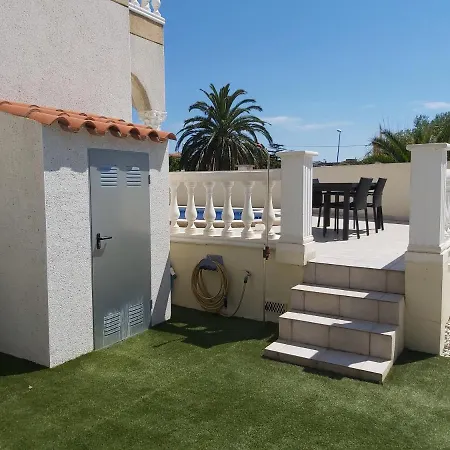 Casa Amb Piscina Privada *