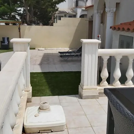 Casa Amb Piscina Privada Villa